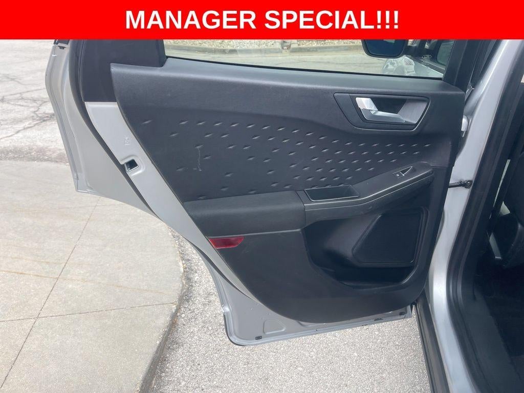 2020 Ford Escape SE