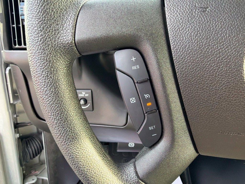 2025 Chevrolet Express Passenger LT