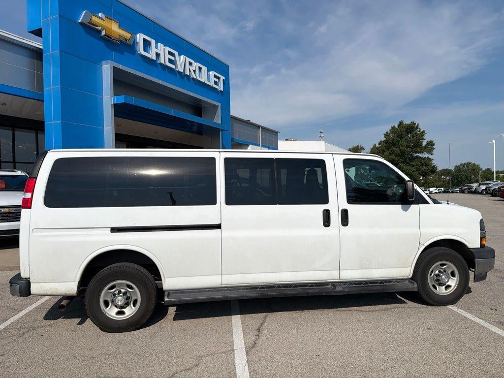 2019 Chevrolet Express Passenger 3500 LT