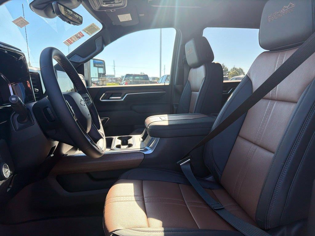 2026 Chevrolet Silverado 3500 HD High Country DRW