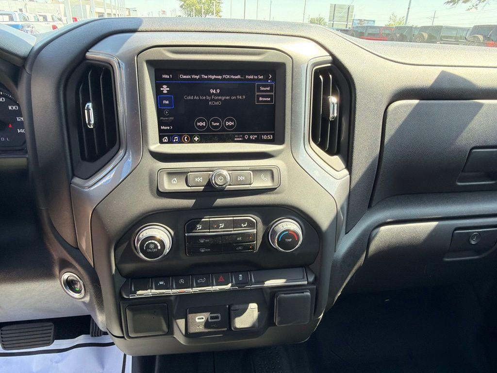 2025 Chevrolet Silverado 1500 Custom