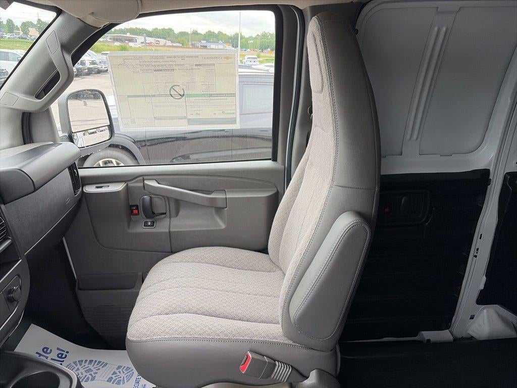 2026 Chevrolet Express Cargo Base