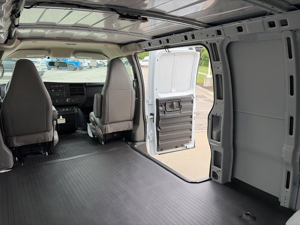 2026 Chevrolet Express Cargo Base