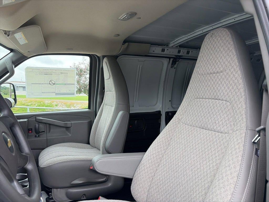 2026 Chevrolet Express Cargo Base