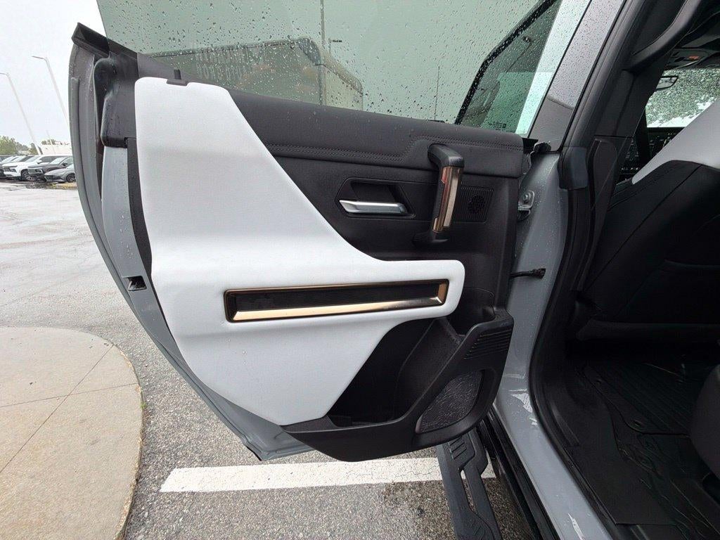 2024 GMC HUMMER EV SUV 2X