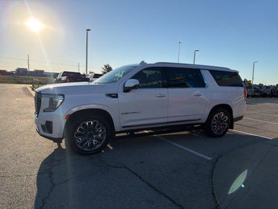 2023 GMC Yukon XL Denali Ultimate