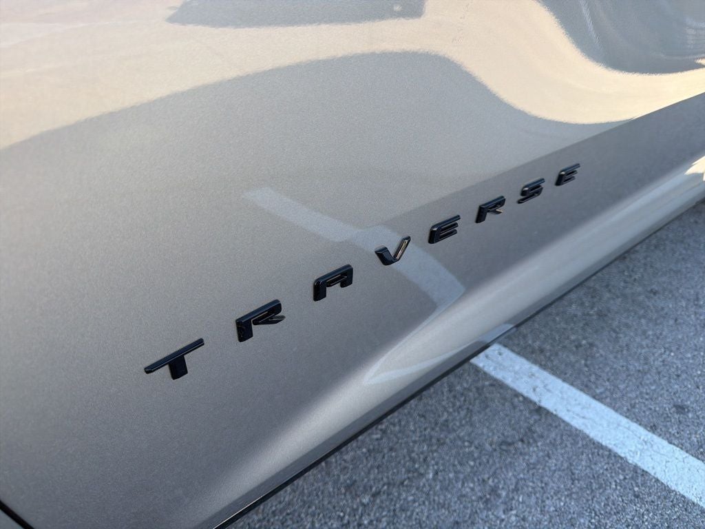 2025 Chevrolet Traverse RS
