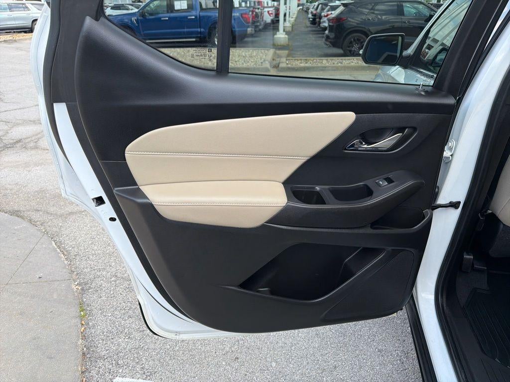 2022 Chevrolet Traverse LT