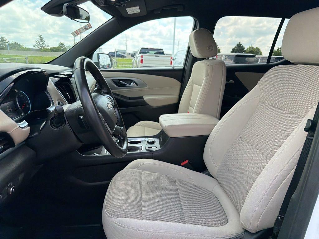 2022 Chevrolet Traverse LT