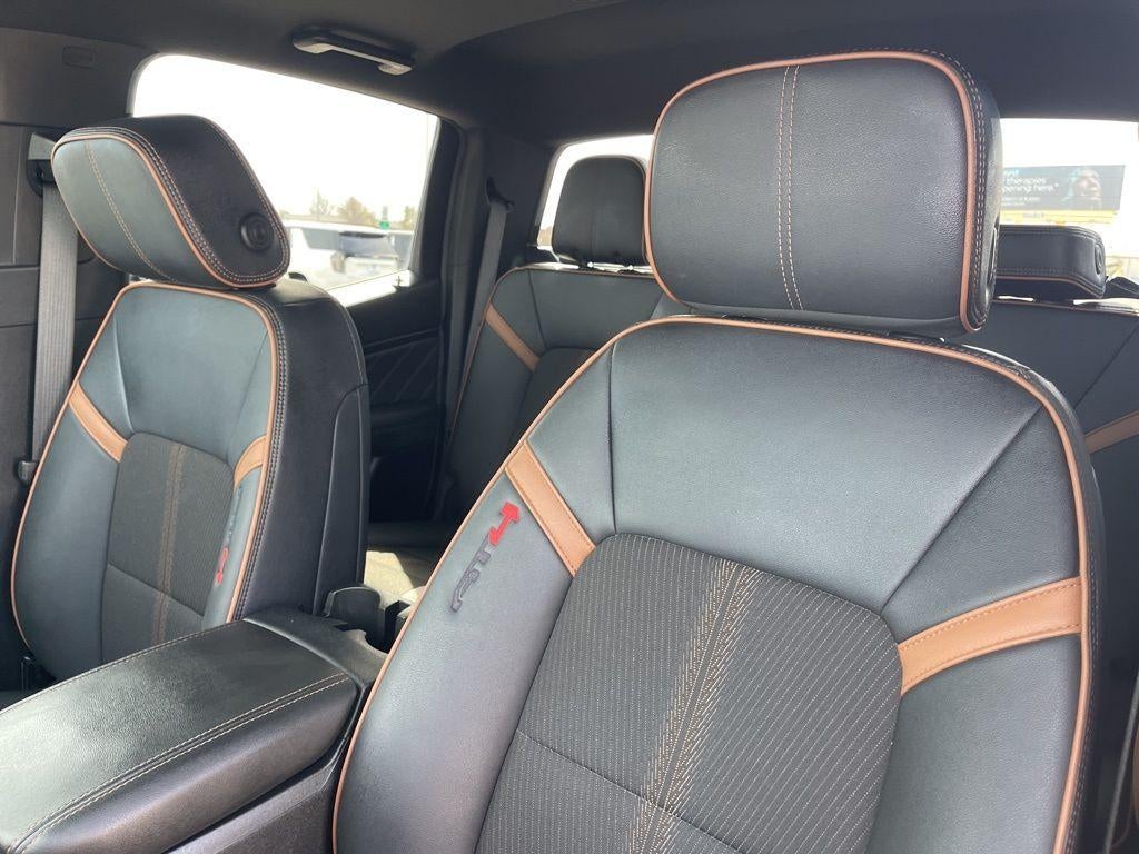 2025 GMC Canyon AT4