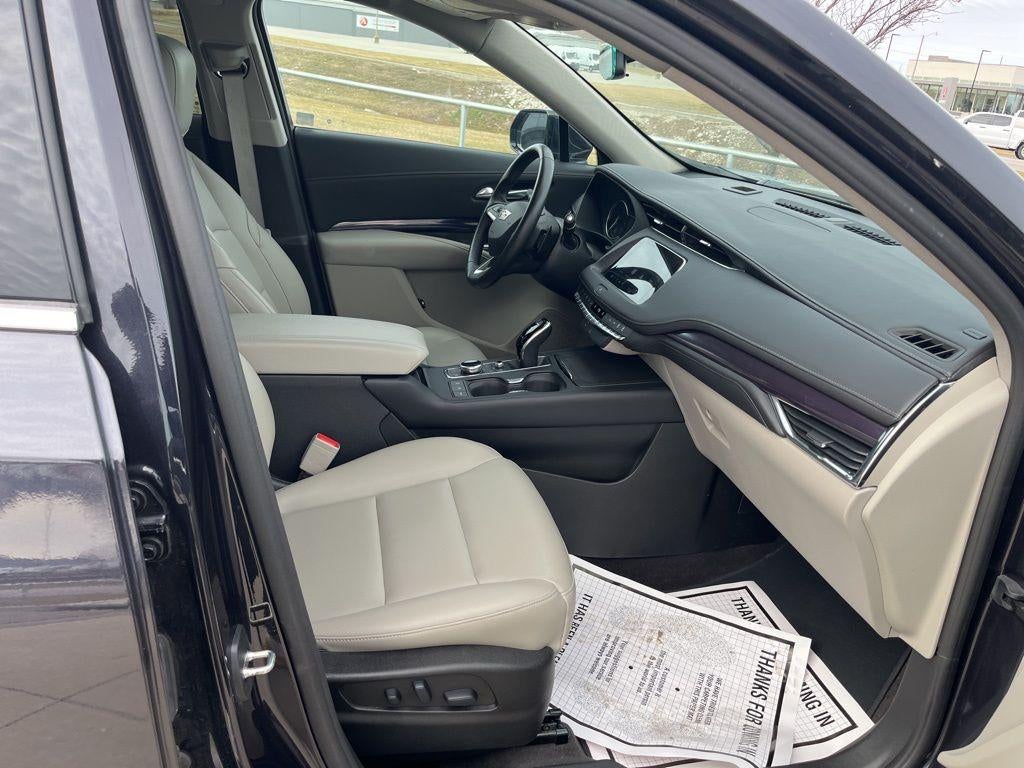 2023 Cadillac XT4 Luxury