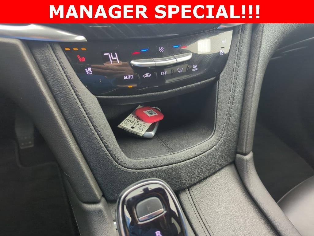 2025 Cadillac XT6 Premium Luxury