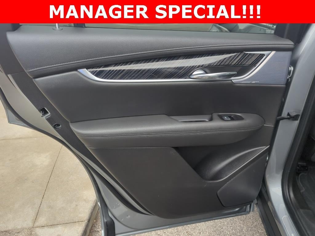 2025 Cadillac XT6 Premium Luxury