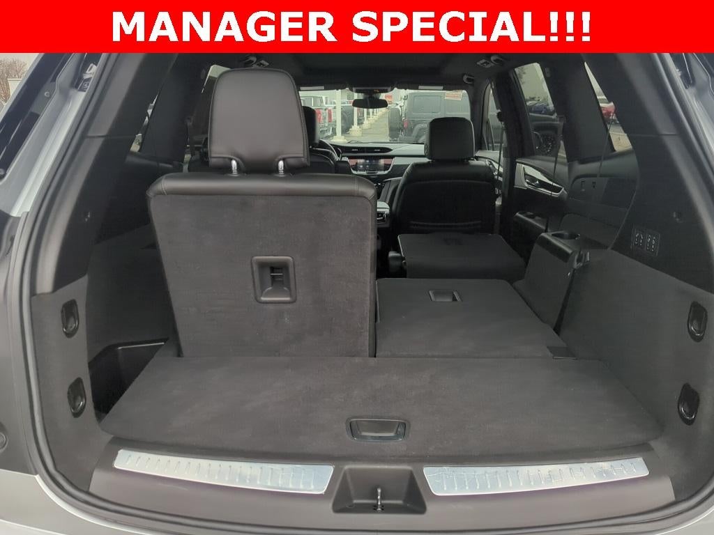 2025 Cadillac XT6 Premium Luxury