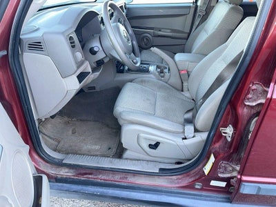 2007 Jeep Commander Sport