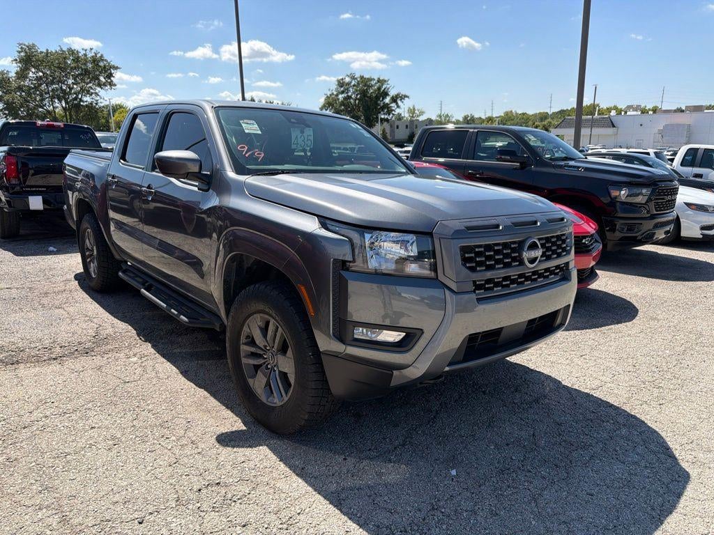 2025 Nissan Frontier SV