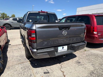 2025 Nissan Frontier SV