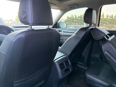 2021 Volkswagen Atlas 3.6L V6 SE w/Technology R-Line