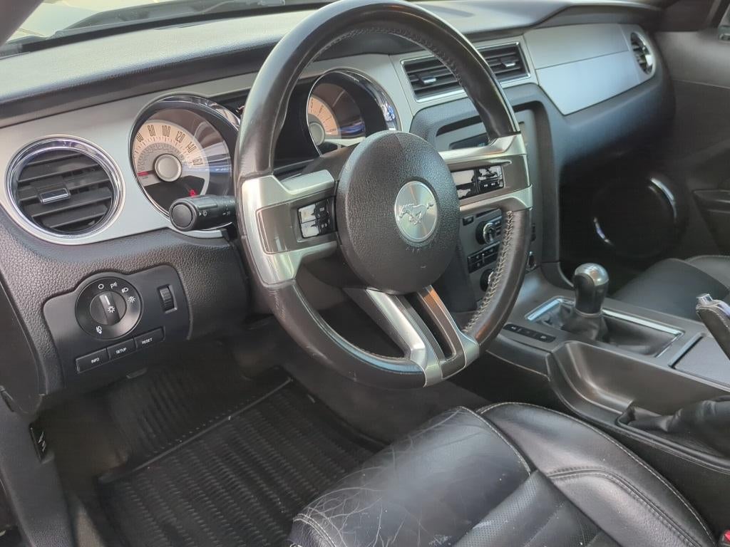 2012 Ford Mustang V6 Premium