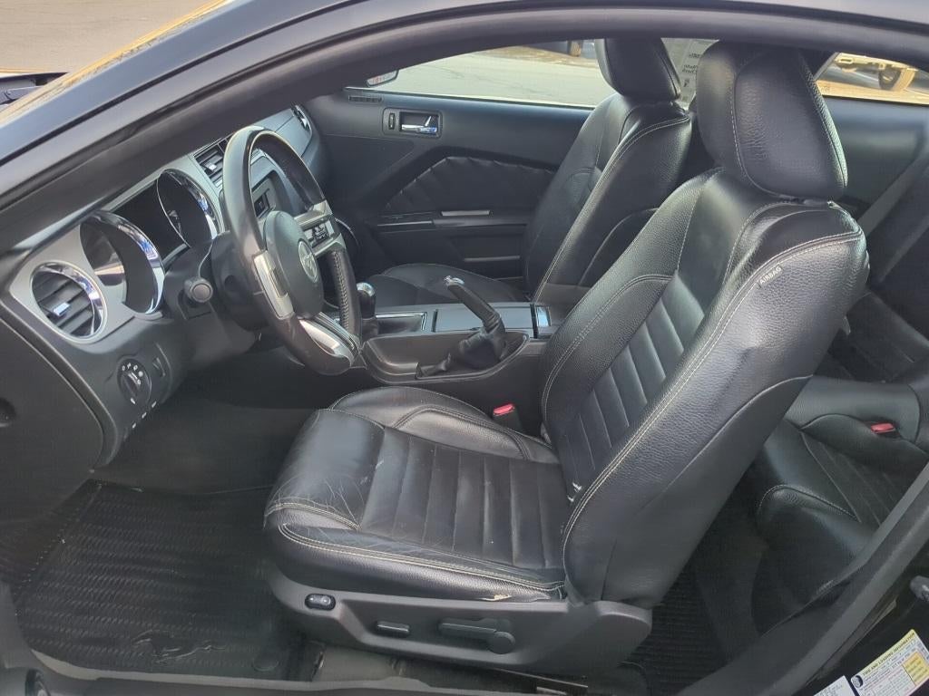 2012 Ford Mustang V6 Premium