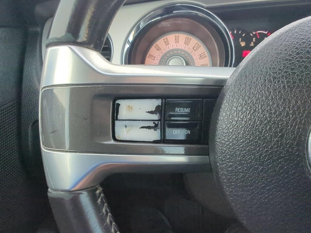 2012 Ford Mustang V6 Premium