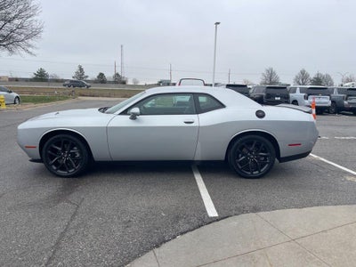 2022 Dodge Challenger SXT