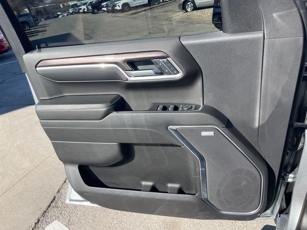 2025 Chevrolet Silverado 1500 LTZ