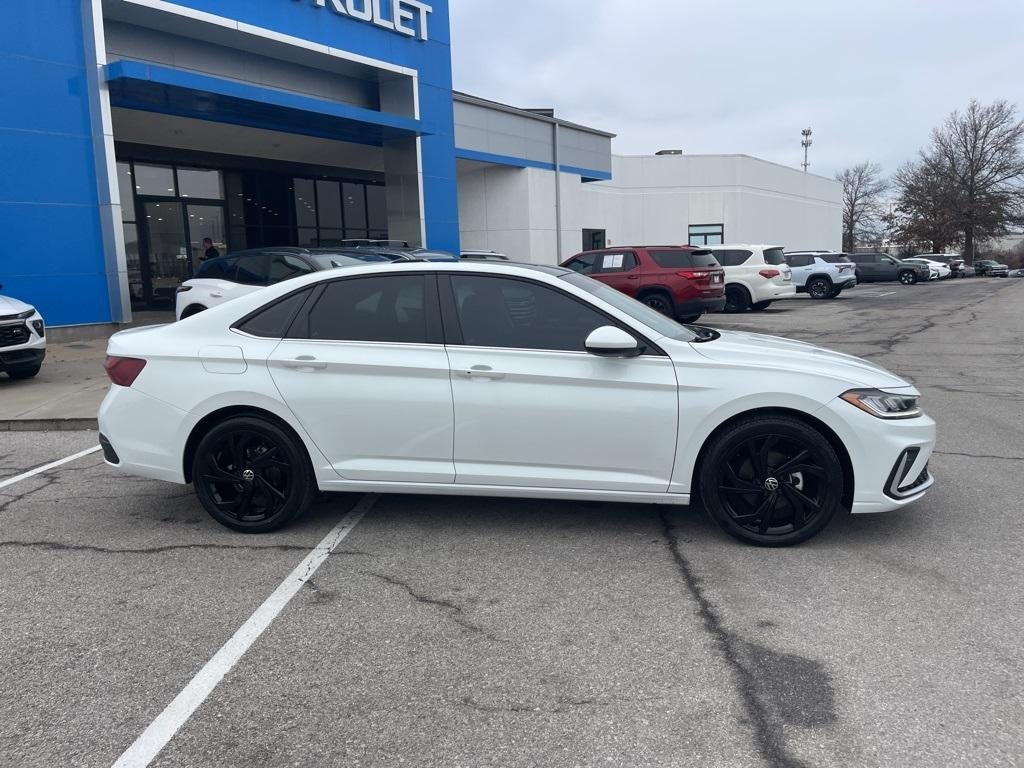 2025 Volkswagen Jetta 1.5T SE