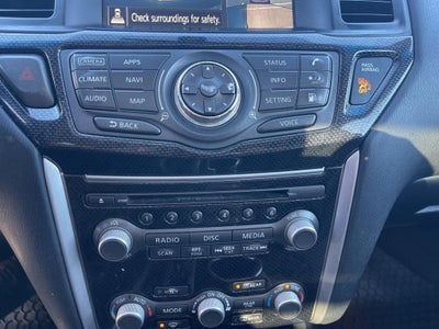 2020 Nissan Pathfinder SL