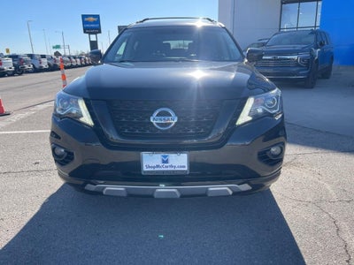 2020 Nissan Pathfinder SL