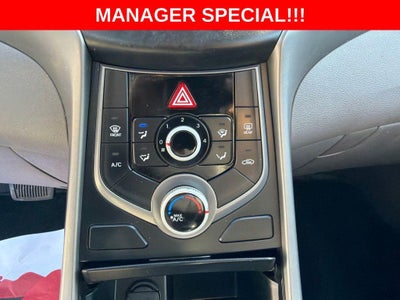 2014 Hyundai Elantra SE