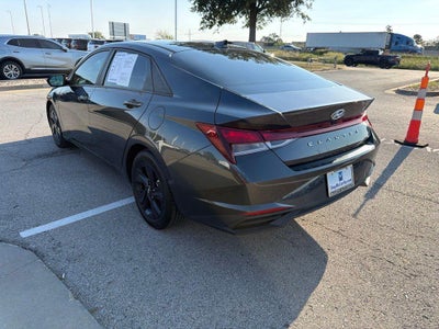 2022 Hyundai Elantra SEL