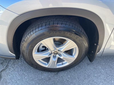 2022 Toyota HIGHLANDER LE