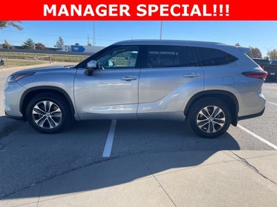 2022 Toyota Highlander XLE