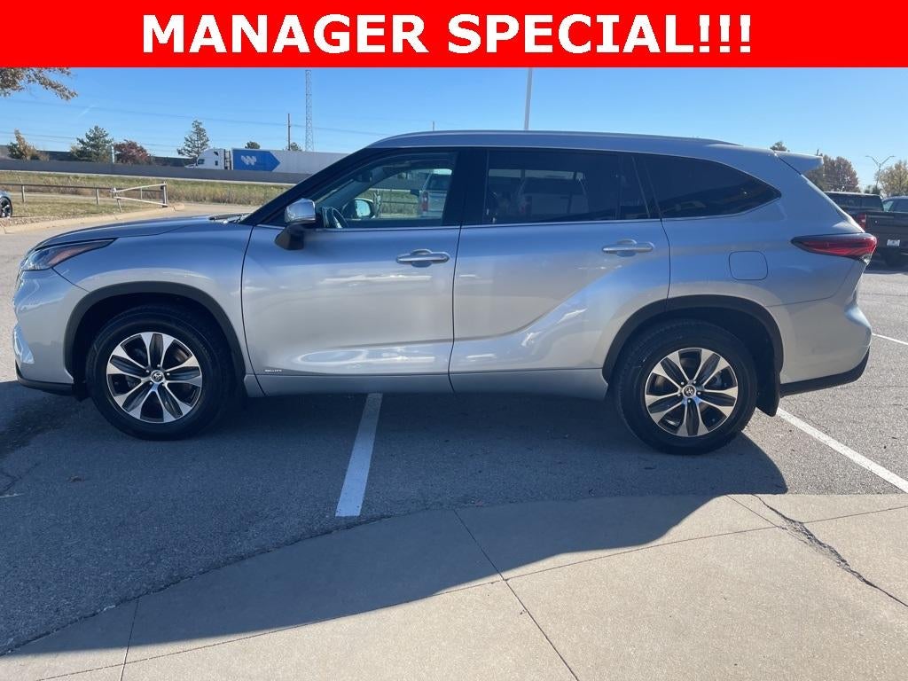 2022 Toyota Highlander XLE