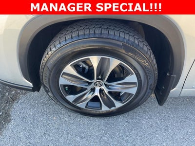 2022 Toyota Highlander XLE