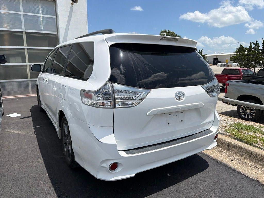 2017 Toyota Sienna SE Premium
