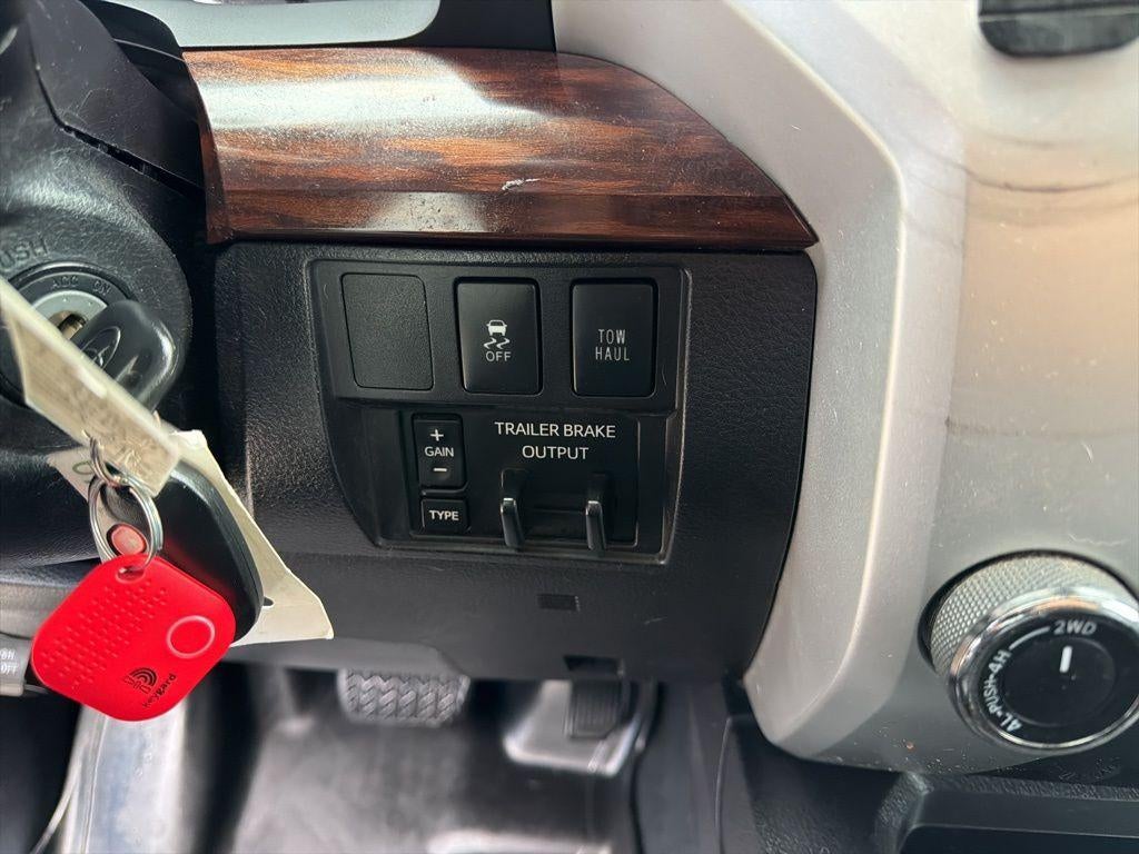 2016 Toyota Tundra 4WD Truck Limited