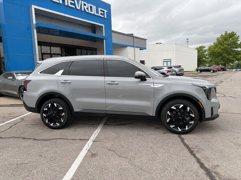 2025 Kia Sorento EX