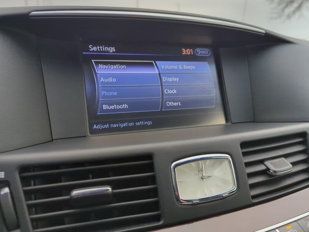 2016 INFINITI Q70L 3.7X