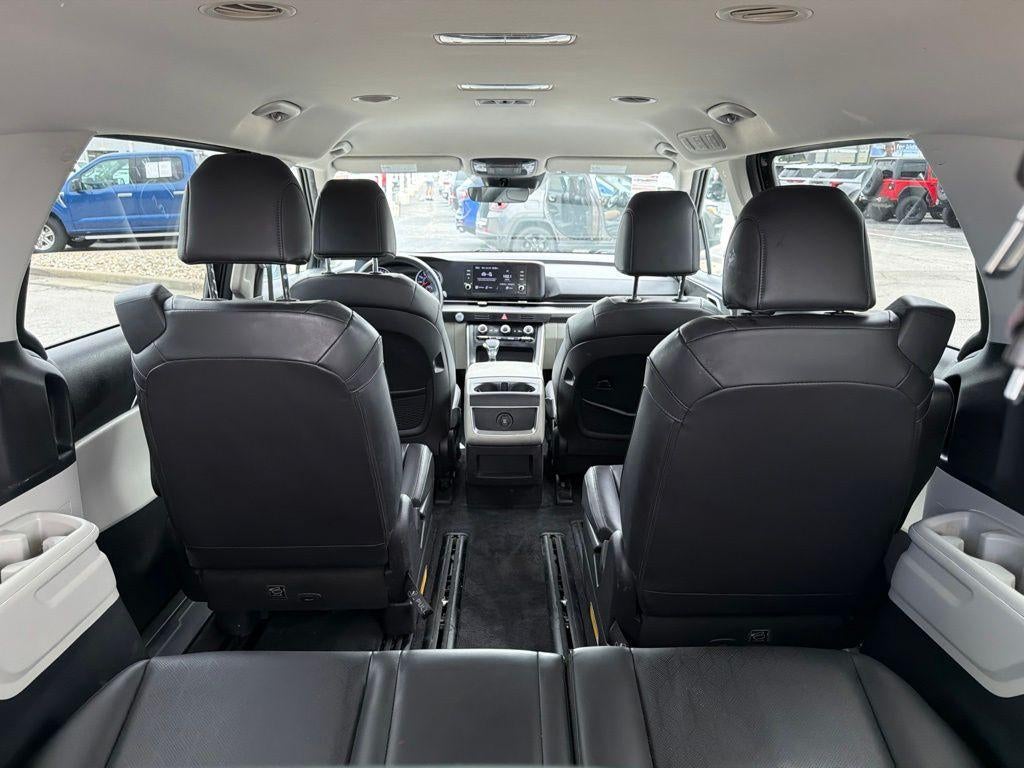 2022 Kia Carnival LXS