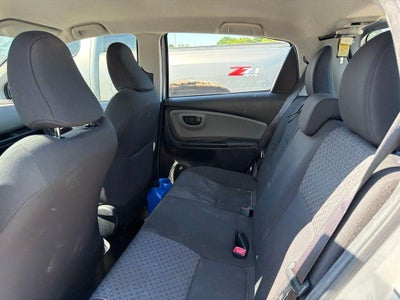 2017 Toyota Yaris L