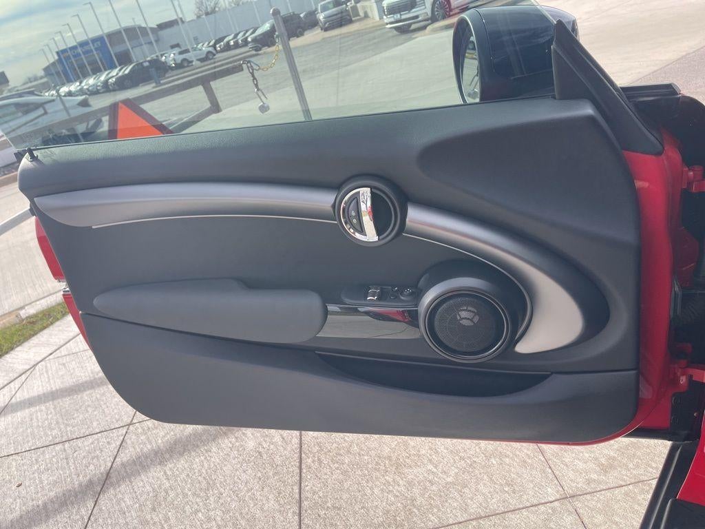 2024 MINI Hardtop 2 Door Iconic