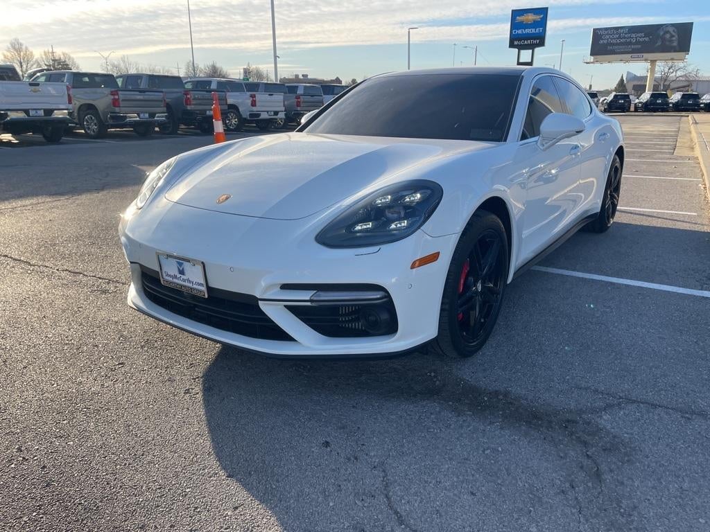 2018 Porsche Panamera Turbo