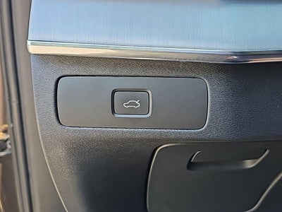 2023 Volvo XC90 B5 Core