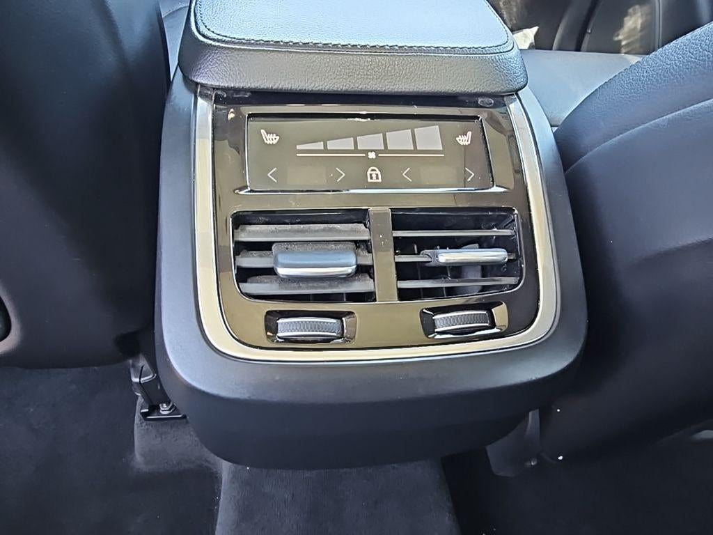 2023 Volvo XC90 B5 Core