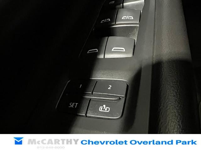 2022 GMC Yukon XL AT4