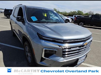 2024 Chevrolet Traverse LT