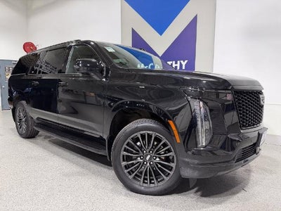 2025 Cadillac Escalade ESV Sport