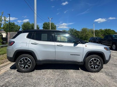 2025 Jeep Compass Trailhawk